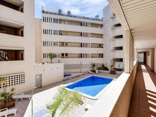 Appartement à Zona Playa del Cura. Este amplio piso de 99 m ubicado en pleno centro de la ciudad, c