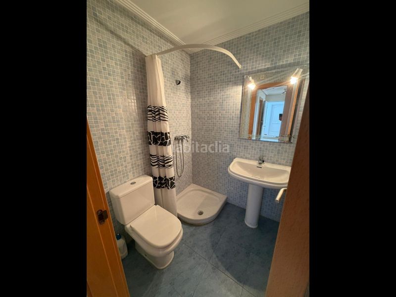 Foto 278d1839-8d66-46b4-9fd9-c18e9123540c. Apartament amb calefacció aparcament piscina a La Veleta Torrevieja
