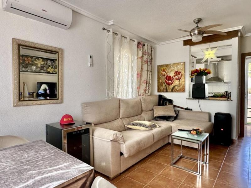 Foto 6d220141-b318-47a2-8bbb-b0043a4da857. Casa a schiera con riscaldamento parcheggio piscina in Orihuela