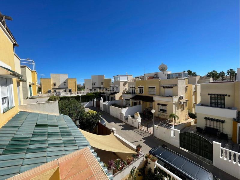 Foto b98f2b2a-dfc2-45fe-aec8-3bcb3a94bd8f. Casa a schiera con riscaldamento parcheggio piscina in Orihuela