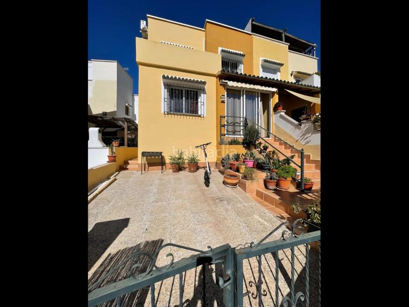 Foto c19fdc7d-f495-41fc-860a-c91e21224add. Casa a schiera con riscaldamento parcheggio piscina in Orihuela