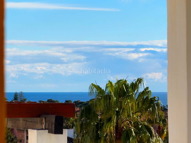 Foto d4d5ba9a-f4d9-45e1-9831-0fbe279367b8. Apartament amb calefacció aparcament piscina a Nueva Atalaya Estepona