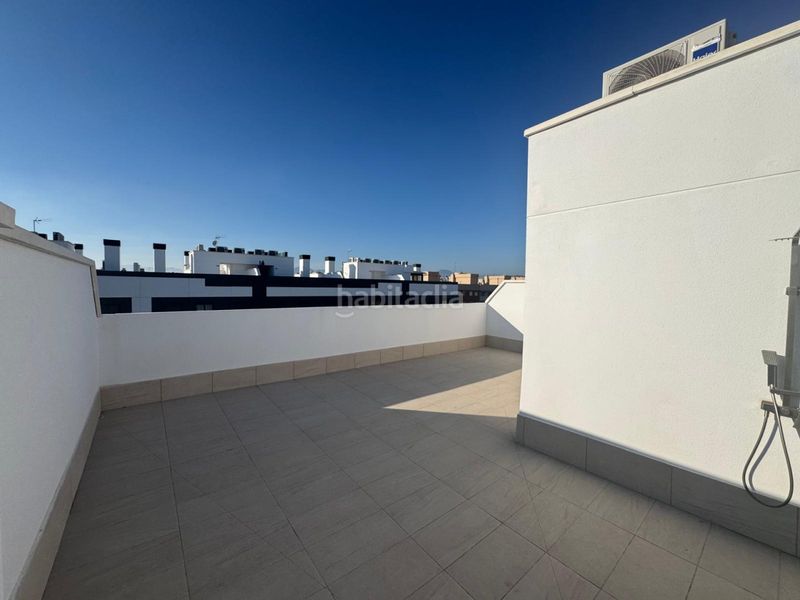 Foto aa15f250-88e0-4062-9158-65aeba920405. Àtic amb calefacció aparcament piscina a Garbinet - Parque de las Avenidas Alicante