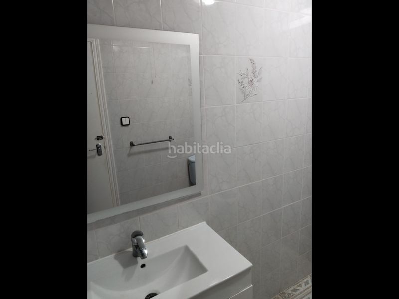 Foto 1bc82201-e2c8-4786-97f4-6930f8220e90. Planta baixa amb calefacció aparcament piscina a Torrevieja