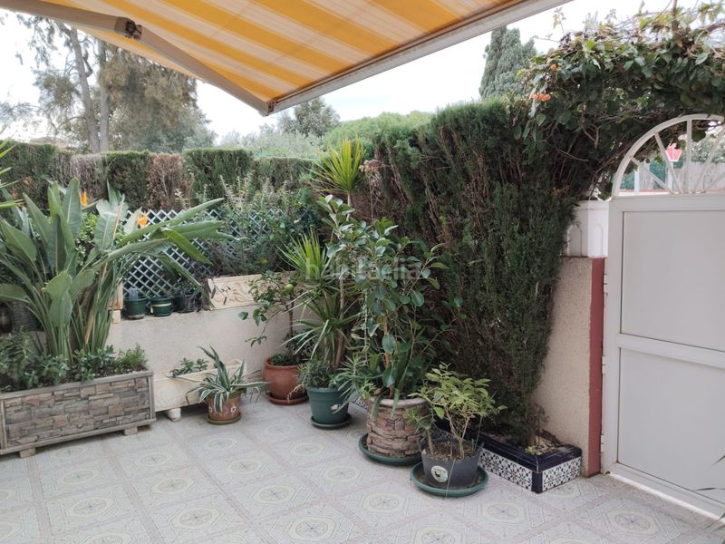 Foto 8ba7bde5-8f0b-4c6b-b9db-a7cbf00e8d11. Planta baixa amb calefacció aparcament piscina a Torrevieja