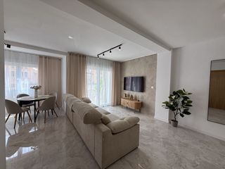 Àtic a Zona Playa del Cura. Descubra este excepcional ático en el corazón de torrevieja, que