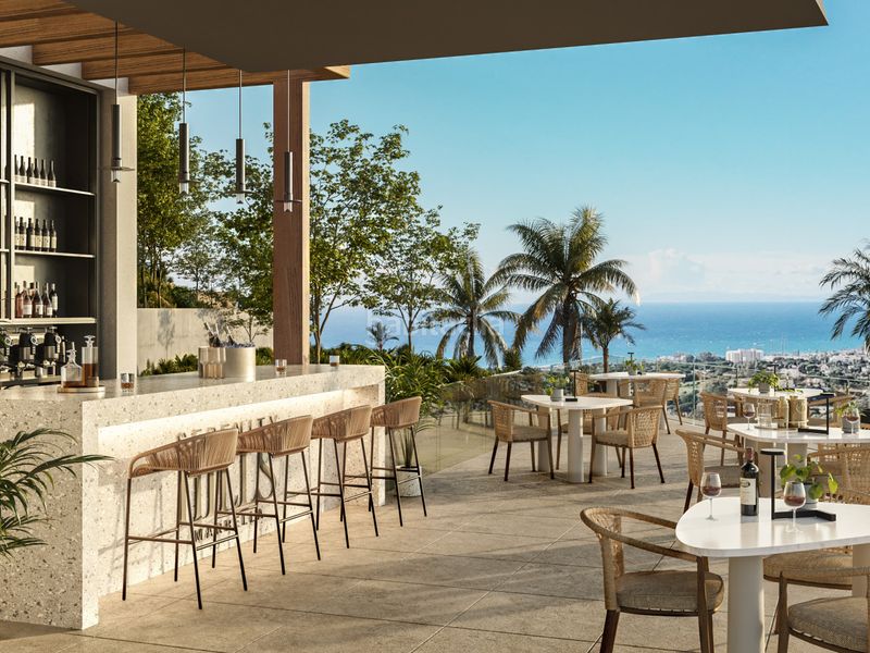 Foto fd9ab811-8fb8-4f99-bfc4-ea5edfe09bbf. Chalet esta villa exclusiva en Elviria combina arquitectura moderna con un entorno natural privilegiado, ofreciendo vistas despejadas al en Marbella