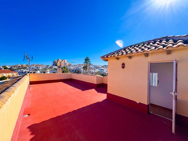 Foto ac3b8e96-5eee-49ab-9fc3-6e8434ce58ba. Xalet amb aparcament piscina a Cañada del Molino Torrevieja