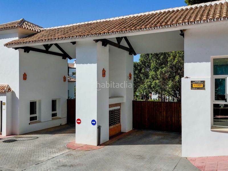 Foto 57465a16-5a3e-4797-834e-c9d2fac4d2a4. Planta baixa amb calefacció aparcament piscina a Marbella