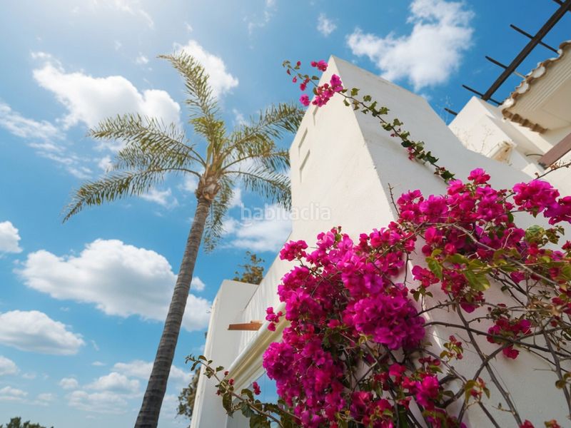 Foto b0f10e72-eb7a-4200-ab4a-1831d0ae8aff. Planta baixa amb calefacció aparcament piscina a Marbella