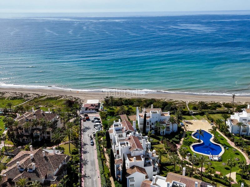 Foto b1e90998-8d40-4ef4-b06c-f47346efb1d3. Planta baixa amb calefacció aparcament piscina a Marbella