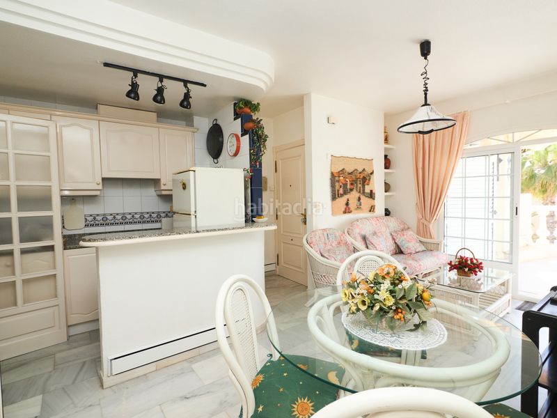 Foto 7b630b7c-7d2c-4cb6-8158-28fbd0f8db97. Apartament amb calefacció aparcament piscina a Zona los Frutales Torrevieja