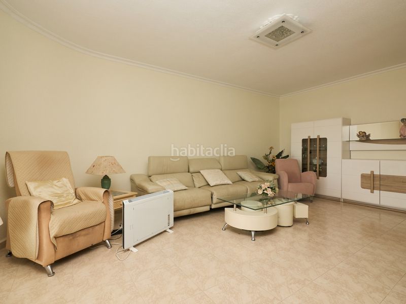 Foto 5efd8fd5-67b0-44d2-b783-45a4c7f27010. Casa amb calefacció aparcament piscina a Centro de la Ciudad Quesada Rojales
