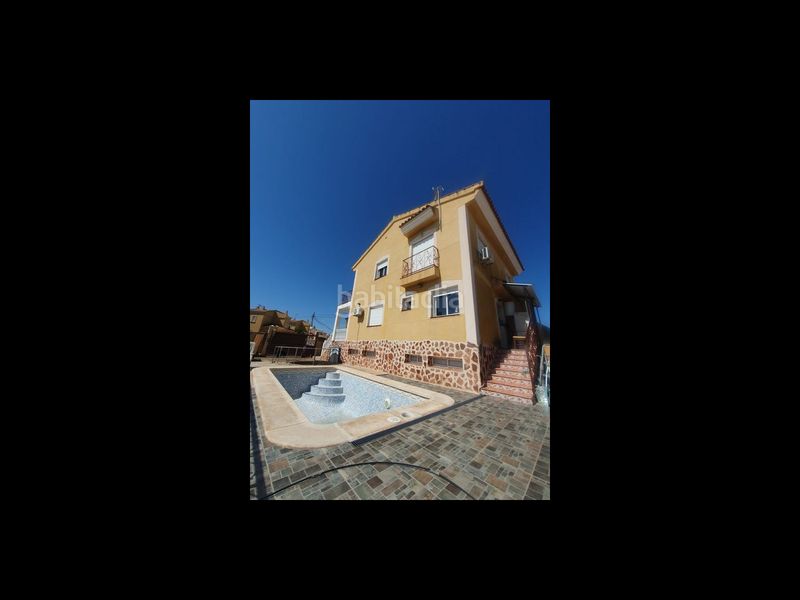 Foto 434352b5-9ab5-41fc-86d3-5e393636d898. Casa amb calefacció aparcament piscina a Villamartín-Las Filipinas Orihuela