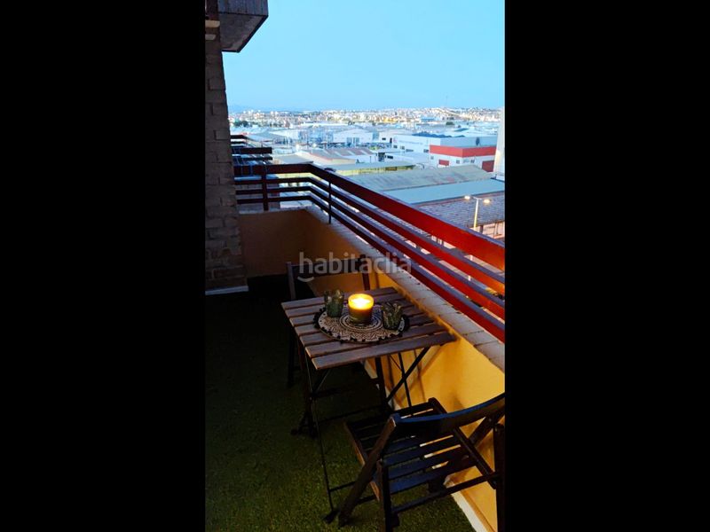 Foto ea4022ba-e232-4366-b480-7988d3ccee6c. Estudi amb calefacció piscina a El Molino Torrevieja