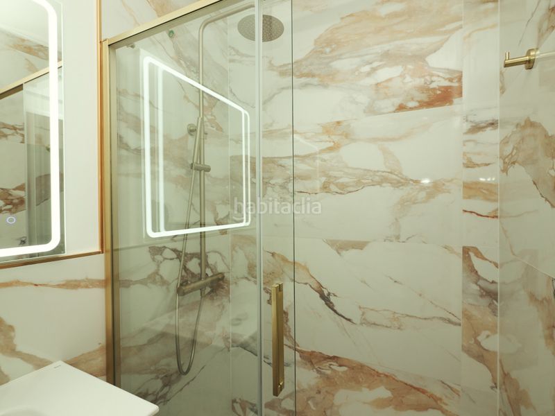 Foto 7ba27eae-65d2-4989-a195-86827972d9a6. Apartament amb calefacció aparcament piscina a Punta Prima Torrevieja