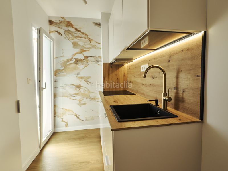 Foto 7c21532e-4e83-40a6-b29a-1c92a8b3cd5c. Apartament amb calefacció aparcament piscina a Punta Prima Torrevieja