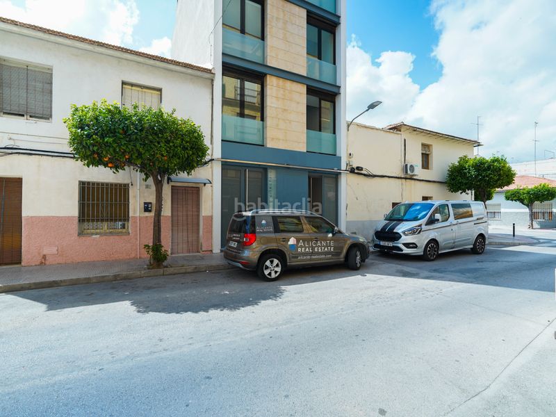 Foto 1f495dc2-b54a-4f81-8389-6cca041883c2. Casa adossada amb calefacció aparcament a Almoradí