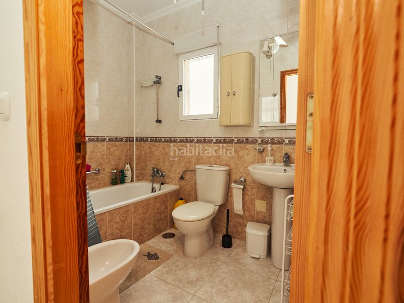 Foto 00f640d8-3425-47d2-9456-18a449ee579e. Casa adossada amb calefacció aparcament piscina a Torrevieja