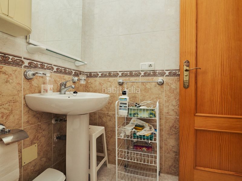 Foto fc5bd3c2-95d0-4d5d-b2aa-2c5a5c6f46f1. Casa adossada amb calefacció aparcament piscina a Torrevieja