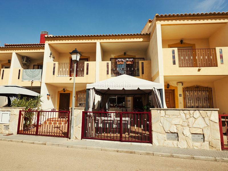 Foto 4508d4c7-2540-4734-826c-b246cc0b6828. Casa adossada amb calefacció aparcament piscina a Orihuela