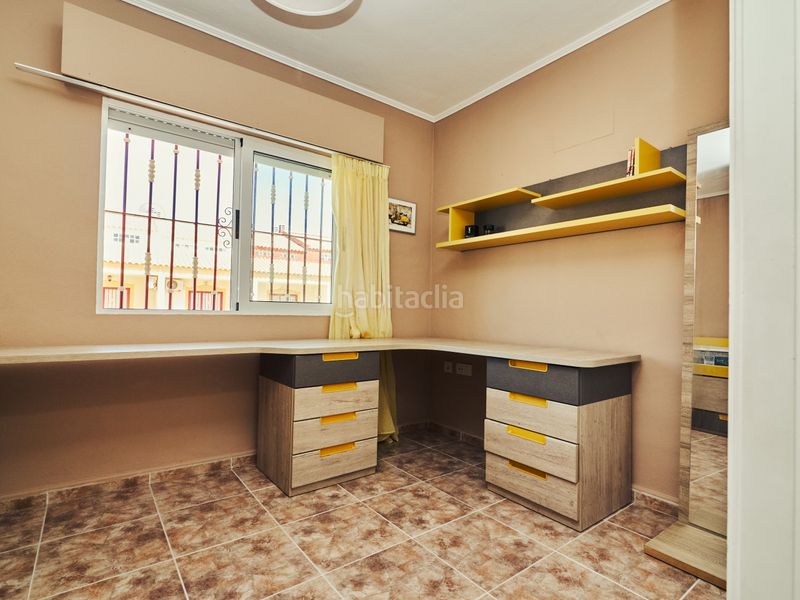 Foto a2ca8750-a216-4a22-93f2-e09ffa5711bd. Casa adossada amb calefacció aparcament piscina a Orihuela