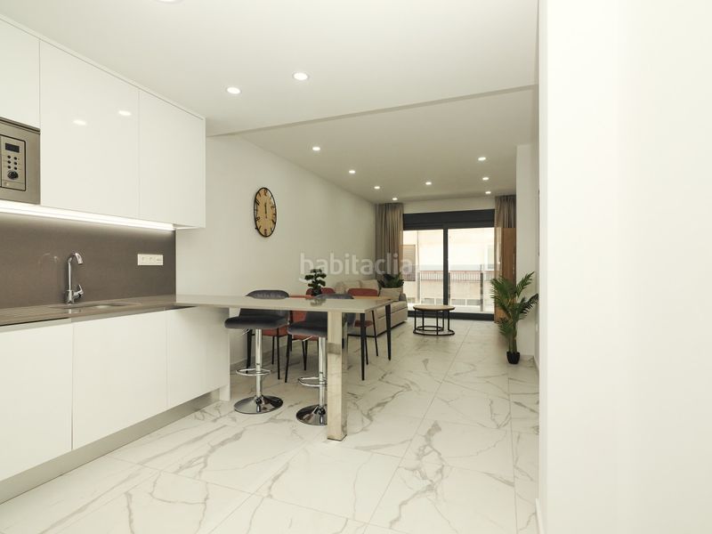 Foto 244708a5-7982-4cff-a5f7-0099c5841dd2. Apartament amb calefacció aparcament piscina a Avenida Habaneras - Curva de Palangre Torrevieja