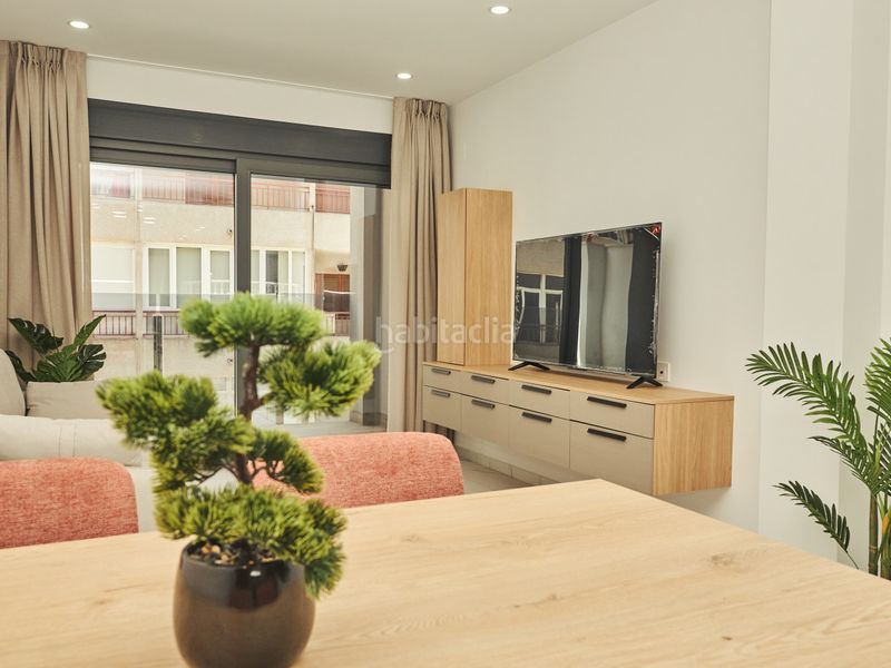 Foto 9ec70d00-aa08-429d-a808-f8f83fcc17a3. Apartament amb calefacció aparcament piscina a Avenida Habaneras - Curva de Palangre Torrevieja