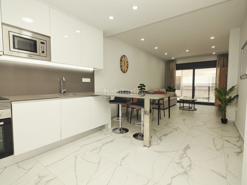 Foto d99d54f3-21d5-4996-9dd4-2c60234dee2f. Apartament amb calefacció aparcament piscina a Avenida Habaneras - Curva de Palangre Torrevieja