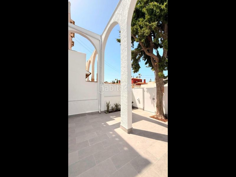 Foto 348736c5-3f06-447f-9f4b-4f2a9de49f6a. Casa adossada amb calefacció piscina a nueva Torrevieja Torrevieja