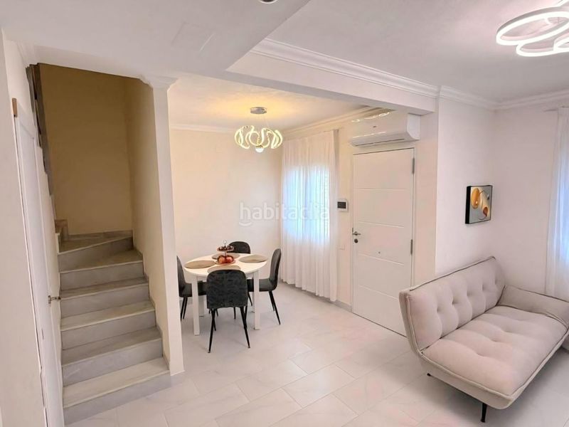 Foto d8ff5157-a4fb-4ef5-ac39-697e09c54231. Casa adossada amb calefacció piscina a nueva Torrevieja Torrevieja
