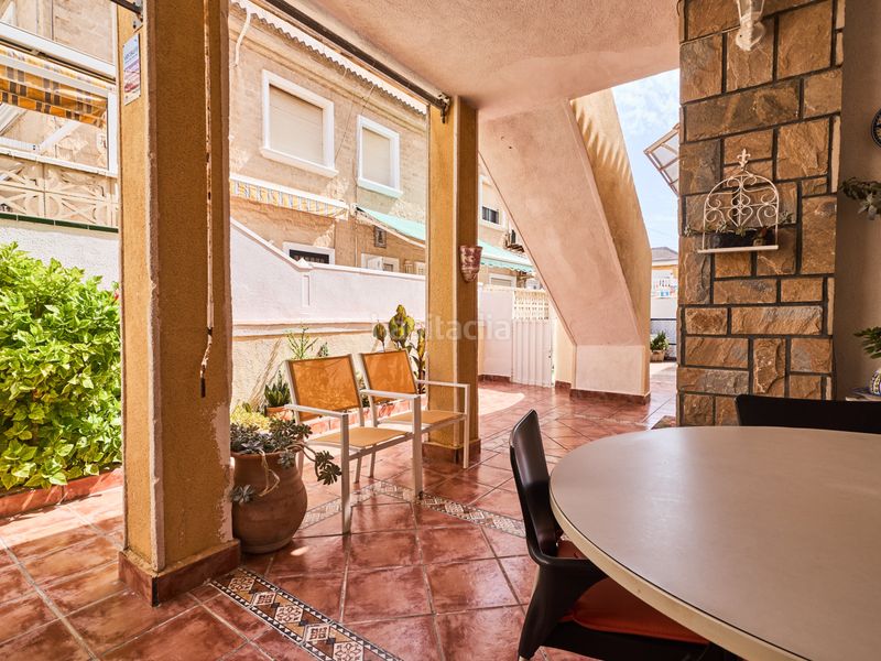 Foto a0346912-3e39-4767-99a8-1f41d981c650. Casa amb calefacció a Los Europeos Torrevieja