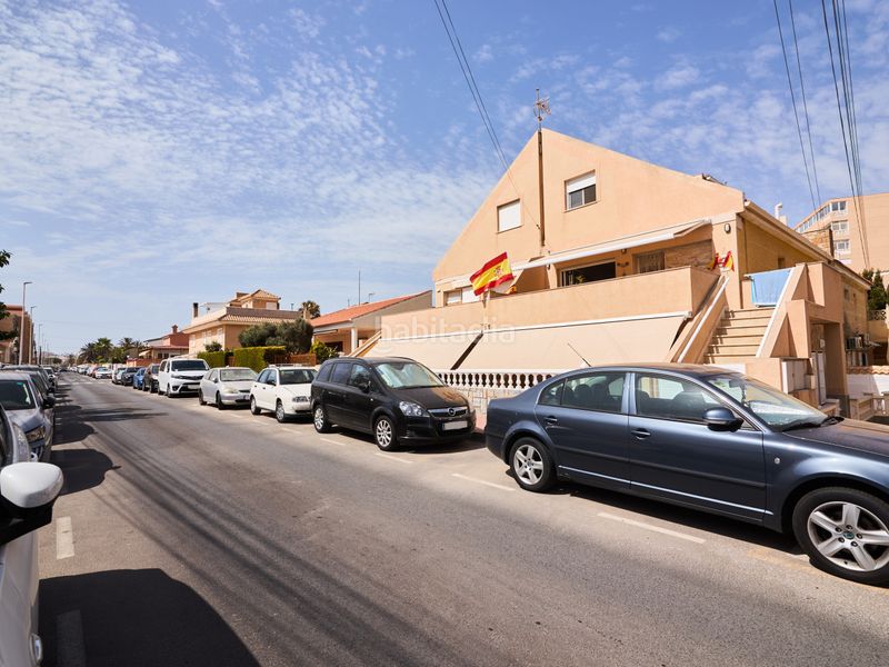 Foto d19d67ff-e1a6-464a-8c58-11bb7a0ee3ed. Casa amb calefacció a Los Europeos Torrevieja