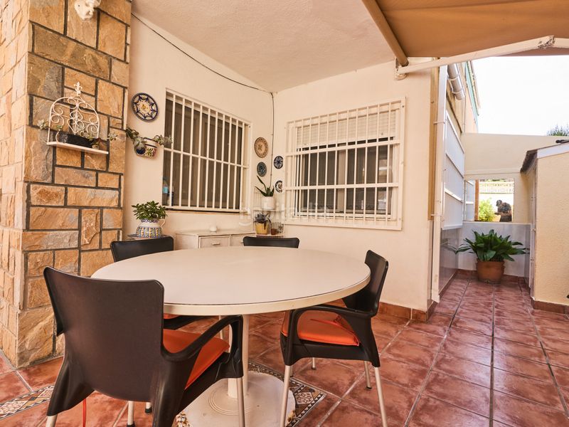 Foto f6071439-e2f3-4f43-ae2e-fb66d717cfab. Casa amb calefacció a Los Europeos Torrevieja