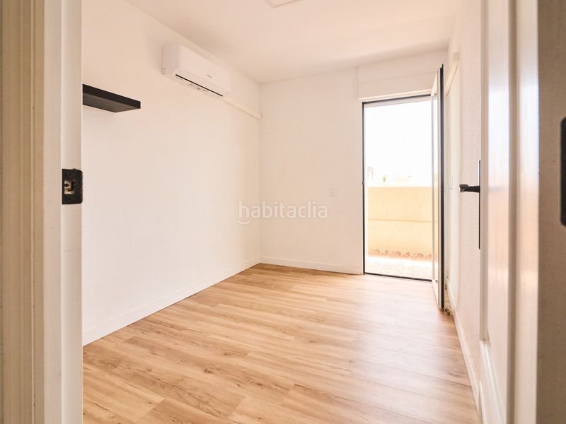 Foto 3dab4fe3-366f-4f40-bdee-6285dcfa880e. Apartament amb calefacció a Los Europeos Torrevieja