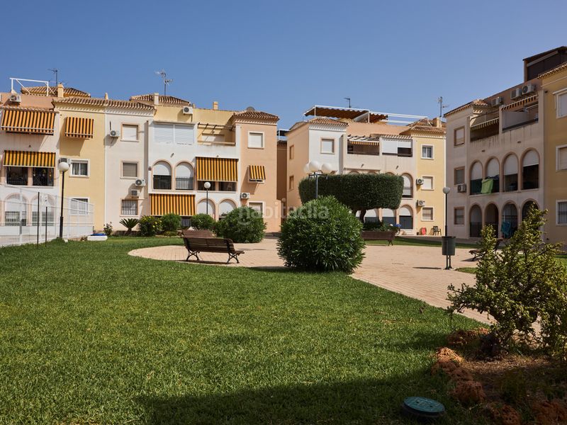 Foto 01ff29ed-da5d-4538-a838-364eed1cadf7. Apartament amb calefacció piscina a La Veleta Torrevieja