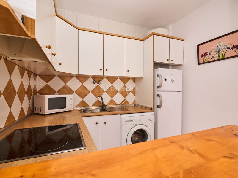 Foto 0f972855-ac17-4119-aa61-36d59b200cc5. Apartament amb calefacció piscina a La Veleta Torrevieja