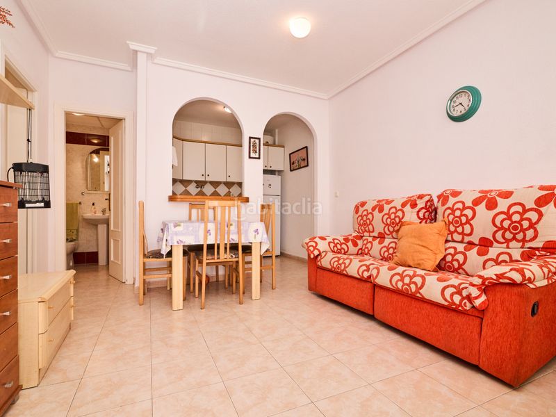 Foto 1552dc8e-fb0f-44b5-822f-c720c89e533d. Apartament amb calefacció piscina a La Veleta Torrevieja