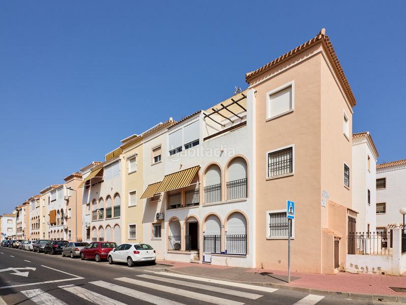 Foto b73cfc28-ce4b-4bfc-8eab-16b24493dd63. Apartament amb calefacció piscina a La Veleta Torrevieja