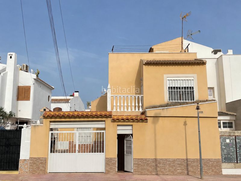 Foto 5b913e70-857a-4359-85ac-df1b1d0ff459. Casa adossada amb calefacció aparcament a Zona los Frutales Torrevieja