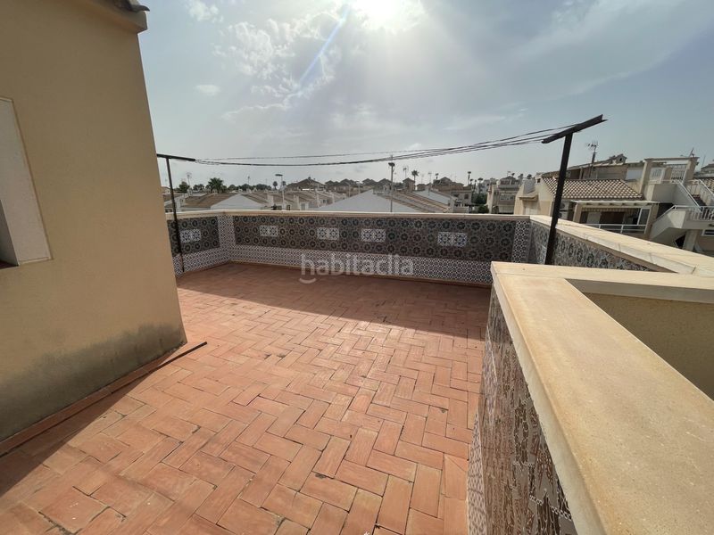 Foto 631a221d-fa8e-47bd-a74d-7ad1081efbba. Casa adossada amb calefacció aparcament a Zona los Frutales Torrevieja