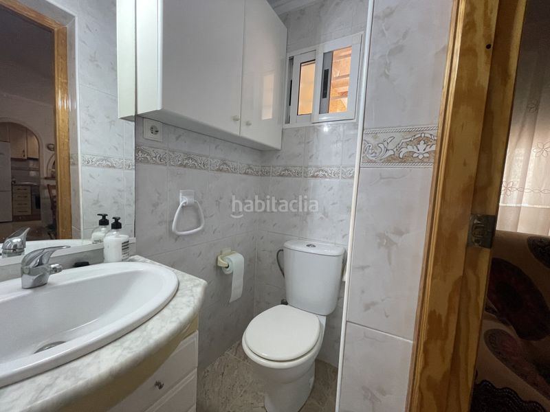 Foto a9a82303-1b56-4567-8544-3d4ccde340cf. Casa adossada amb calefacció aparcament a Zona los Frutales Torrevieja