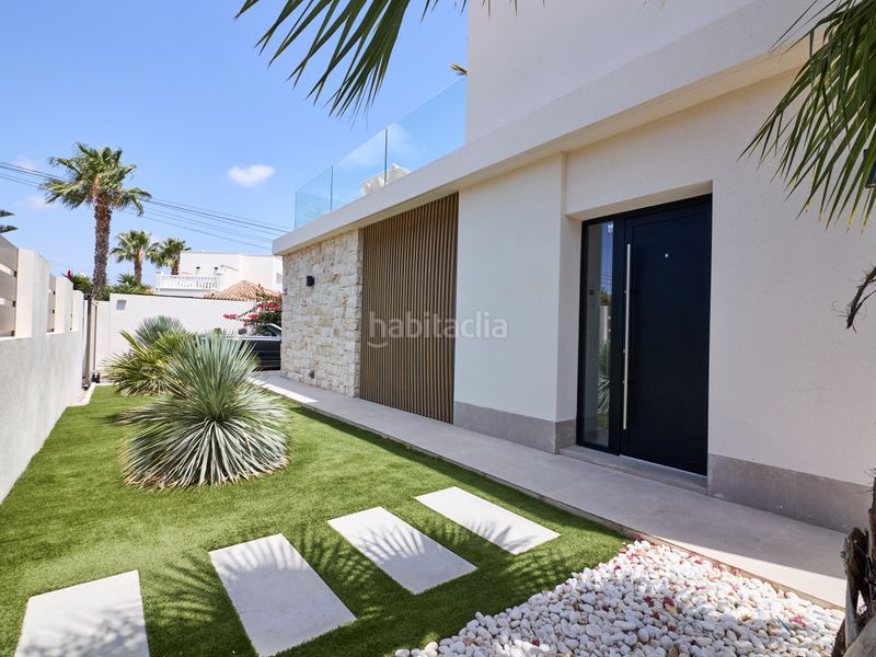 Foto 371f8c82-6160-424d-ba0b-d1cb3c52c57d. Xalet amb calefacció aparcament piscina a Lomas de Cabo Roig - Los Dolses Orihuela