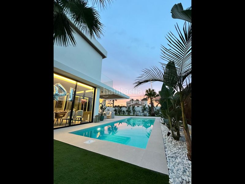 Foto 8194f6c9-8ee0-4729-8f10-ea5d0ad46cba. Xalet amb calefacció aparcament piscina a Lomas de Cabo Roig - Los Dolses Orihuela