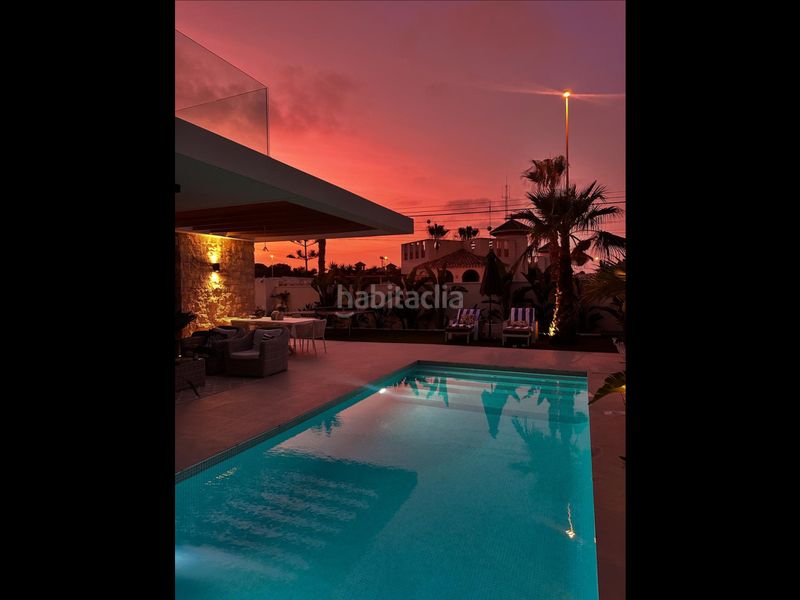 Foto e27f1d3c-e28e-4306-ba83-0df28b0a1837. Xalet amb calefacció aparcament piscina a Lomas de Cabo Roig - Los Dolses Orihuela