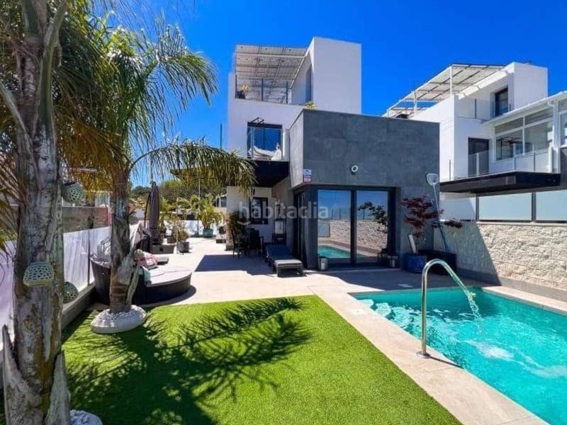 Foto d2f3c7a2-8c2a-4a57-8248-abfaf90706c1. Casa amb calefacció aparcament piscina a Los Balcones-Los Altos Torrevieja