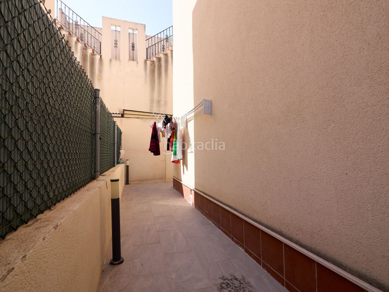 Foto 4c83892e-26fe-4296-8050-f8e5f6827d0d. Casa adossada amb calefacció piscina a Parque Acuático - Sector 25 Torrevieja