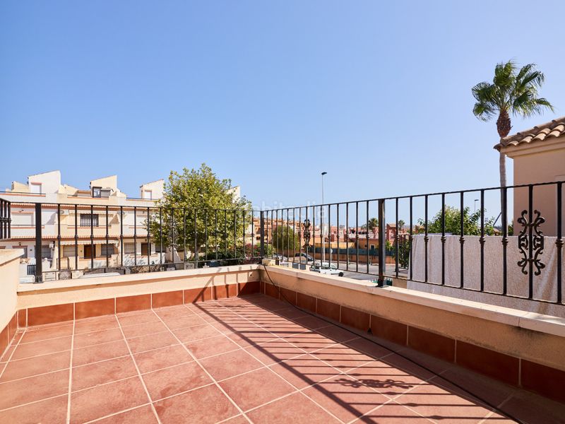 Foto 9d67e14c-9ca4-4bbe-9238-62075247b10d. Casa adossada amb calefacció piscina a Parque Acuático - Sector 25 Torrevieja