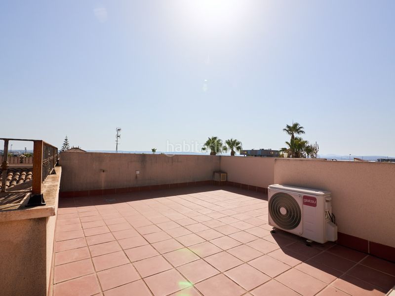 Foto d15dc8cf-bdd8-4860-b1eb-dc1e4dfe881c. Casa adossada amb calefacció piscina a Parque Acuático - Sector 25 Torrevieja