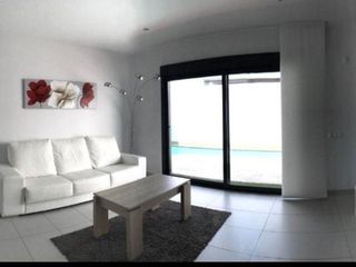 Chalet in Lomas de Cabo Roig - Los Dolses. Esta villa independiente en lomas de cabo roig destaca por su pi